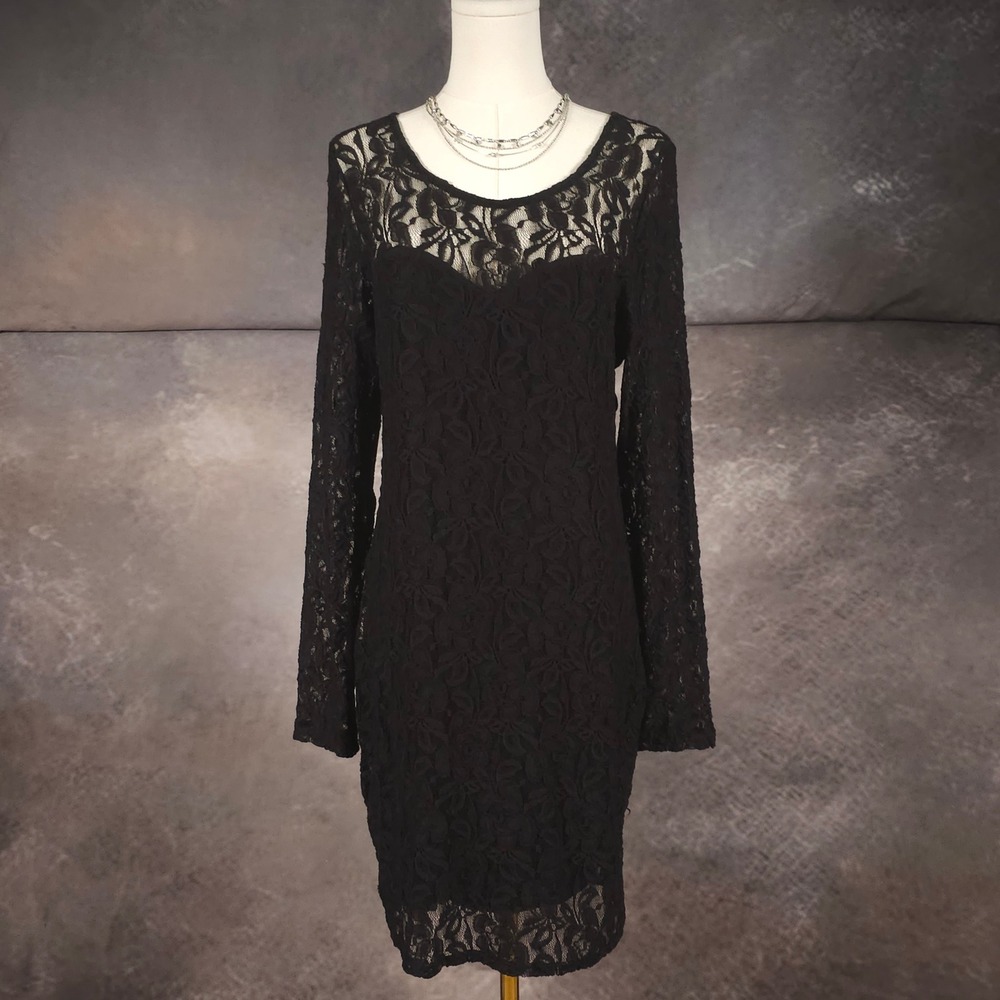 Material Girl Lace Bodycon Dress XL Black Long Sleeve Keyhole Back Goth Romantic